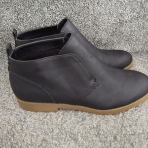 Indigo rd boots size 6